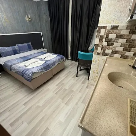 Metin Studiosand Istambul